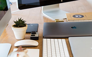 九游体育网站_ 全国高山滑雪巡回赛，雪域风情尽展运动风采，全国高山滑雪冠军赛