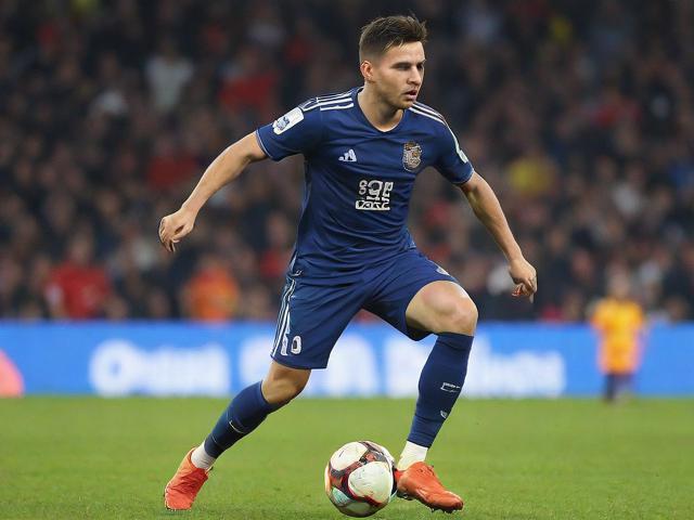 九游体育官网_ 德甲战场，比分4-3，比赛由精彩反击引爆，角球15个，控球率65%